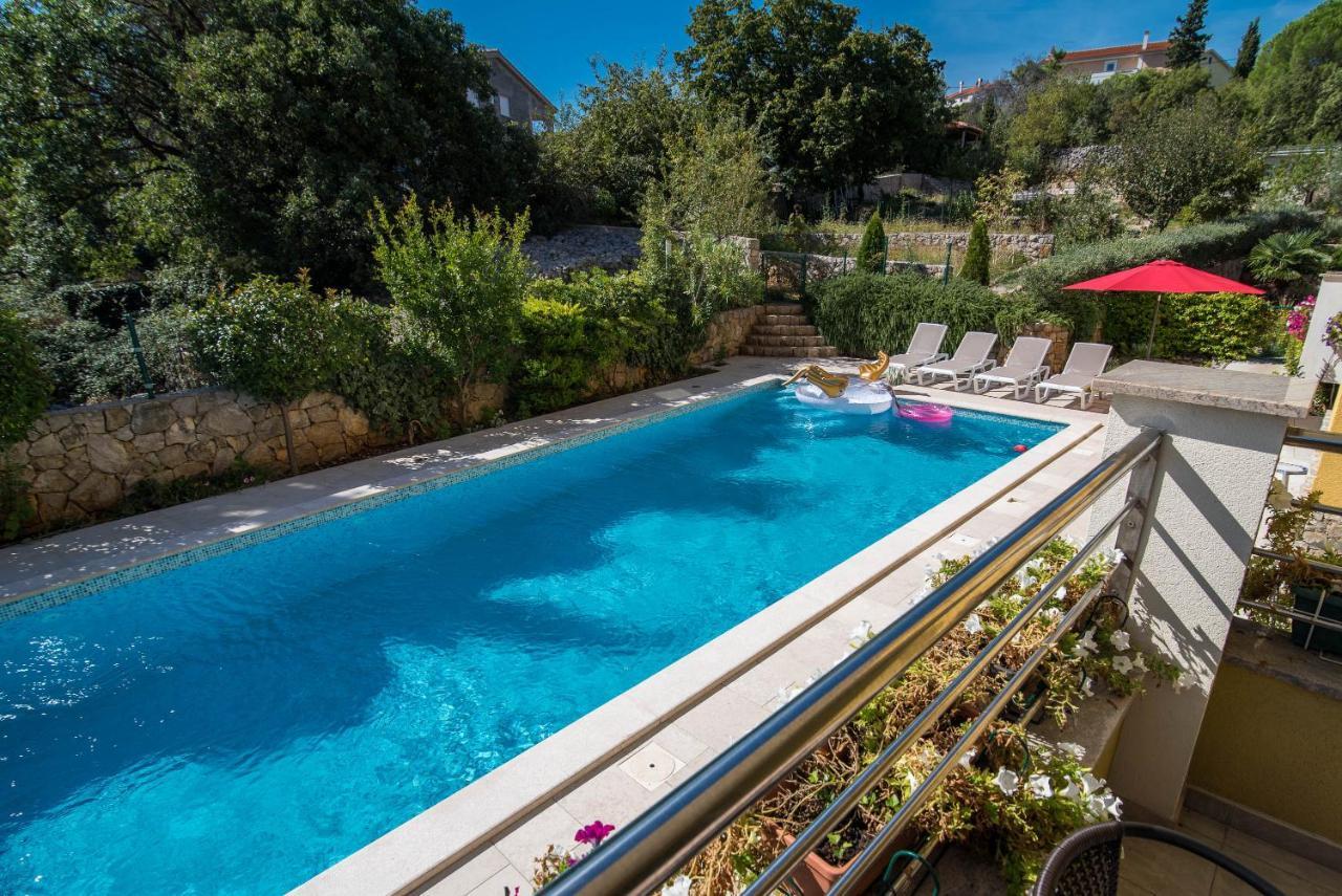 Apartments Salatic Крк Екстер'єр фото