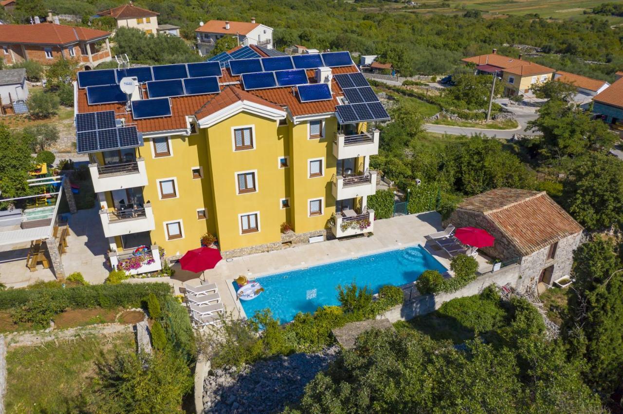 Apartments Salatic Крк Екстер'єр фото